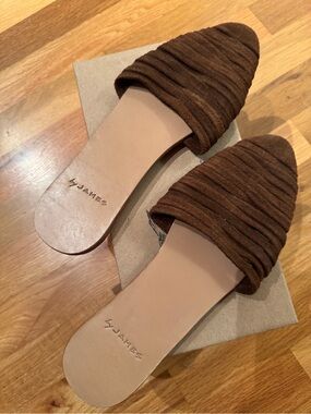 By James Sloan Slides size 8